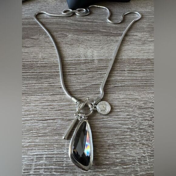 Elegant Silver Pendant Necklace A1438 - Picture 4 of 6